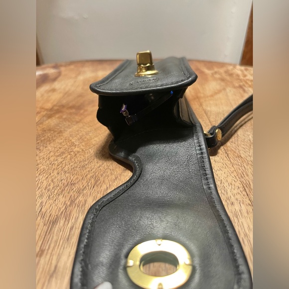 Vintage Black Coach Phone Case - Picture 4 of 9